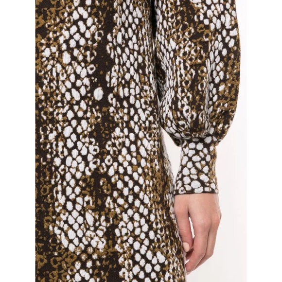 ULLA JOHNSON LINA PYTHON PRINT WOOL DRESS IN BLANC - Picture 4 of 8